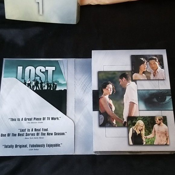 🎟"LOST" SEASONS 1 & 2 DVD BOXED SETS - Picture 4 of 6